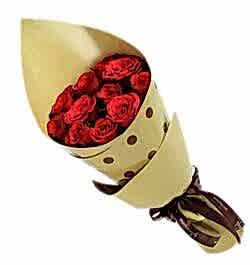 send 12 red roses bouquet to dhaka